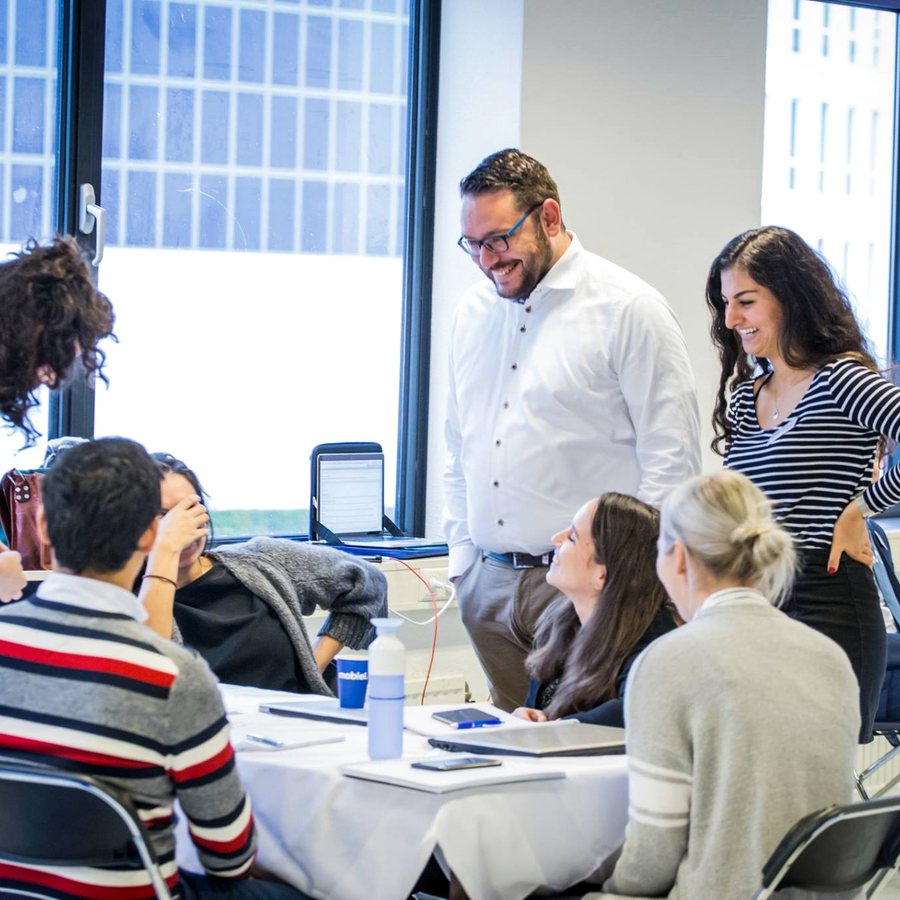 Kevin Veenman leading a workshop